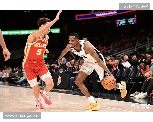 28岁达龙福克斯迎生日 马刺后场核心继续领跑赛场 拼搏未来篮球征程